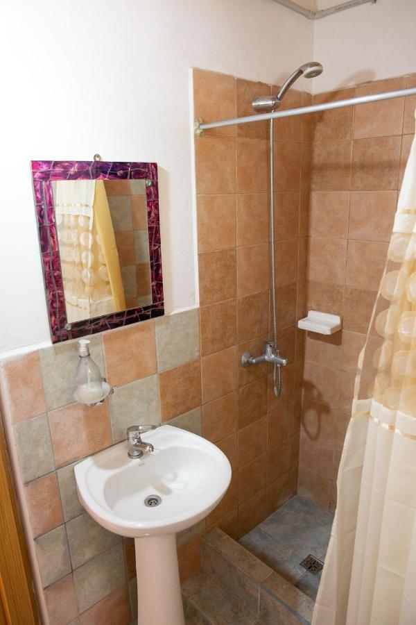 לאגו פואלו Huellas Hostel מראה חיצוני תמונה